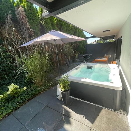 Rosmarin - Kuschelige Fewo - Romantik & Entspannung Im Whirlpool Auf Privater Terrasse, Ruhe & Hund Willkommen - By Ferienwohnenamsee - 위버링겐 외부 사진