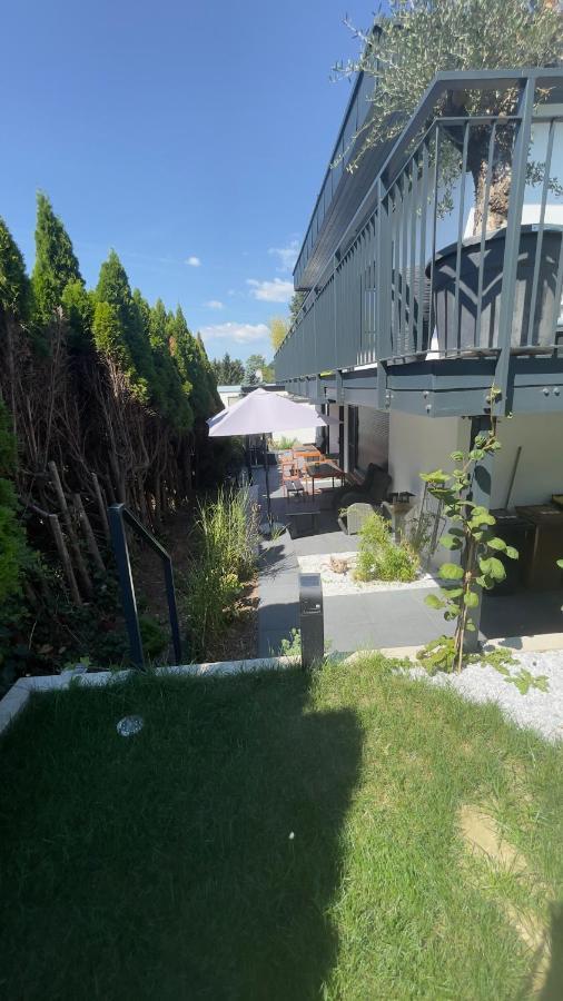 Rosmarin - Kuschelige Fewo - Romantik & Entspannung Im Whirlpool Auf Privater Terrasse, Ruhe & Hund Willkommen - By Ferienwohnenamsee - 위버링겐 외부 사진